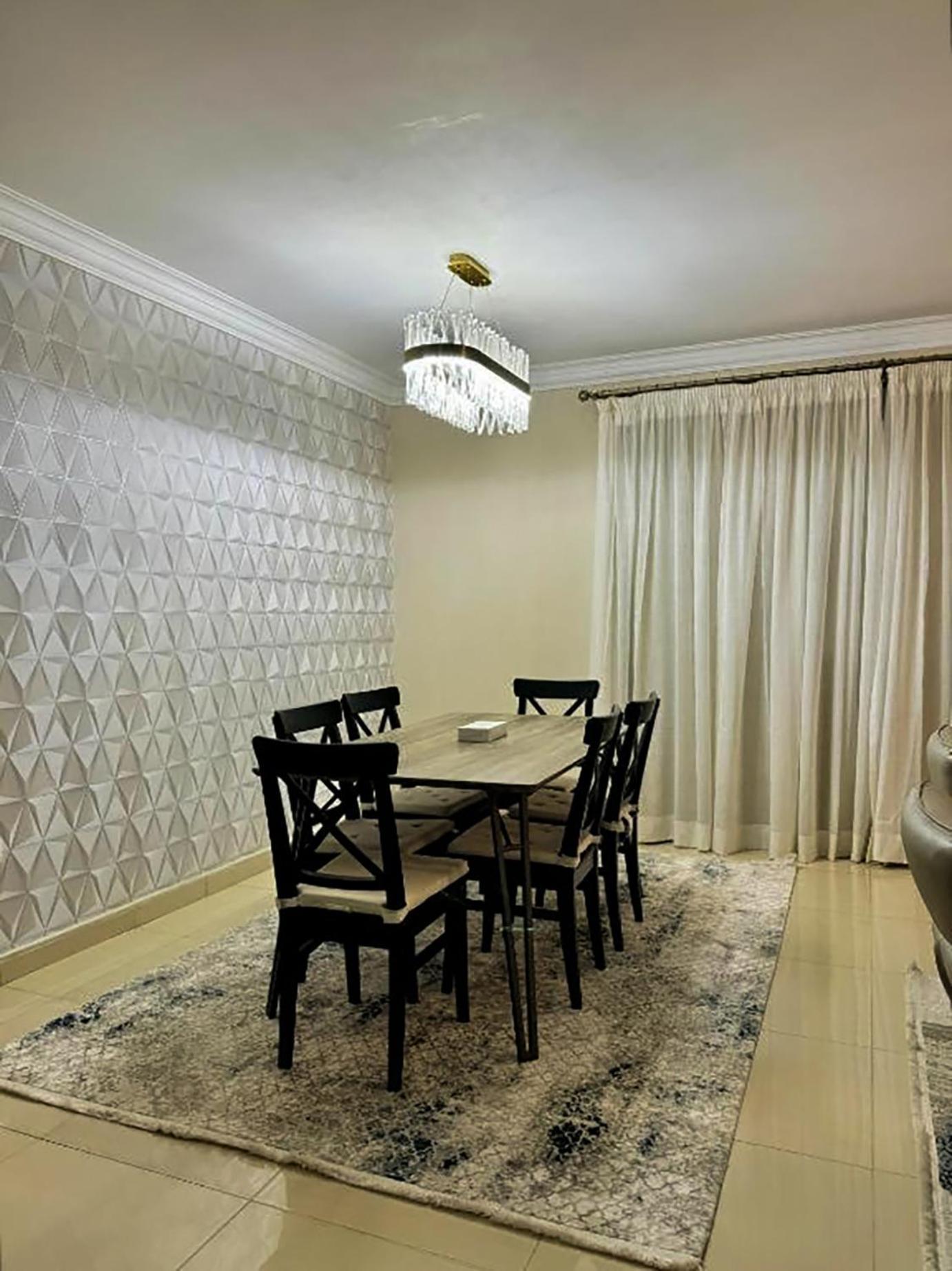 The Expert In Ocean Blue Near Airport Apartment *