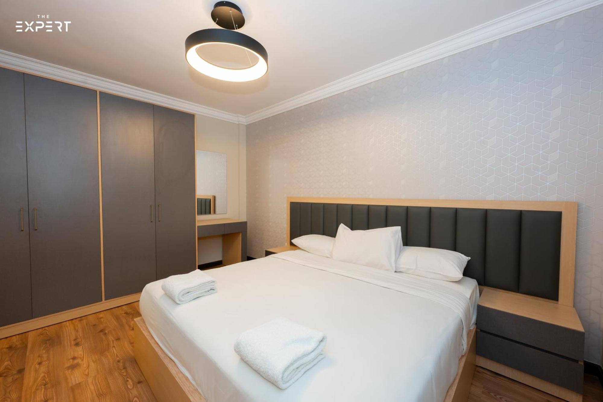 The Expert In Ocean Blue Near Airport Appartement *