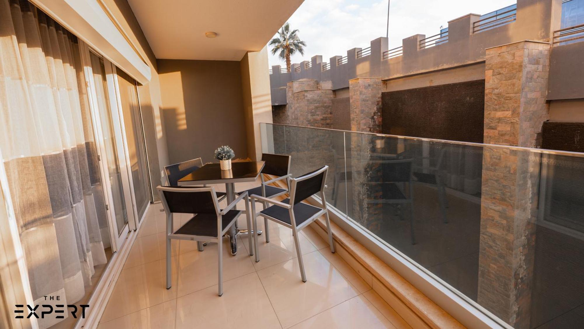 Appartement The Expert In Ocean Blue Near Airport Caïro