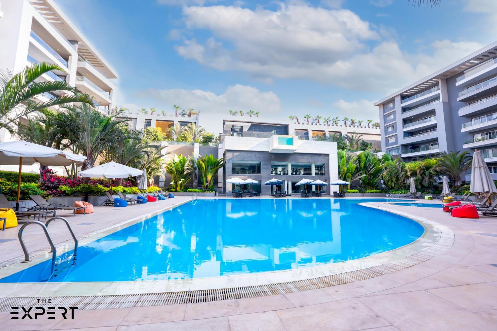 The Expert In Ocean Blue Near Airport Cairo